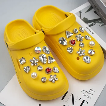 Elegante Bejeweled Croc Encantos Designer DIY Fashion Strass Brilhante Sapato de Jóias de Luxo Vintage Bling Gem Sapato Decoração Nova