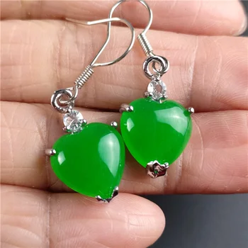 O imperador Verde Malai de Jade Incrustada de Jade em Forma de Coração Ovo Rosto Brincos para Mulheres Simples e Versátil Brincos