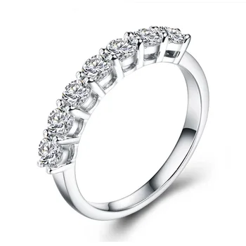 Clássico 14K Ouro Branco Moissanite anel de total 0,7 ct Aniversário de Casamento Anel de presente para a mulher da Moda Jewerly